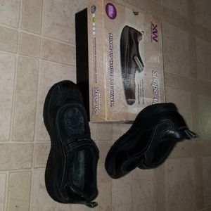 Women's Sketchers Shape-ups size 6 Blk